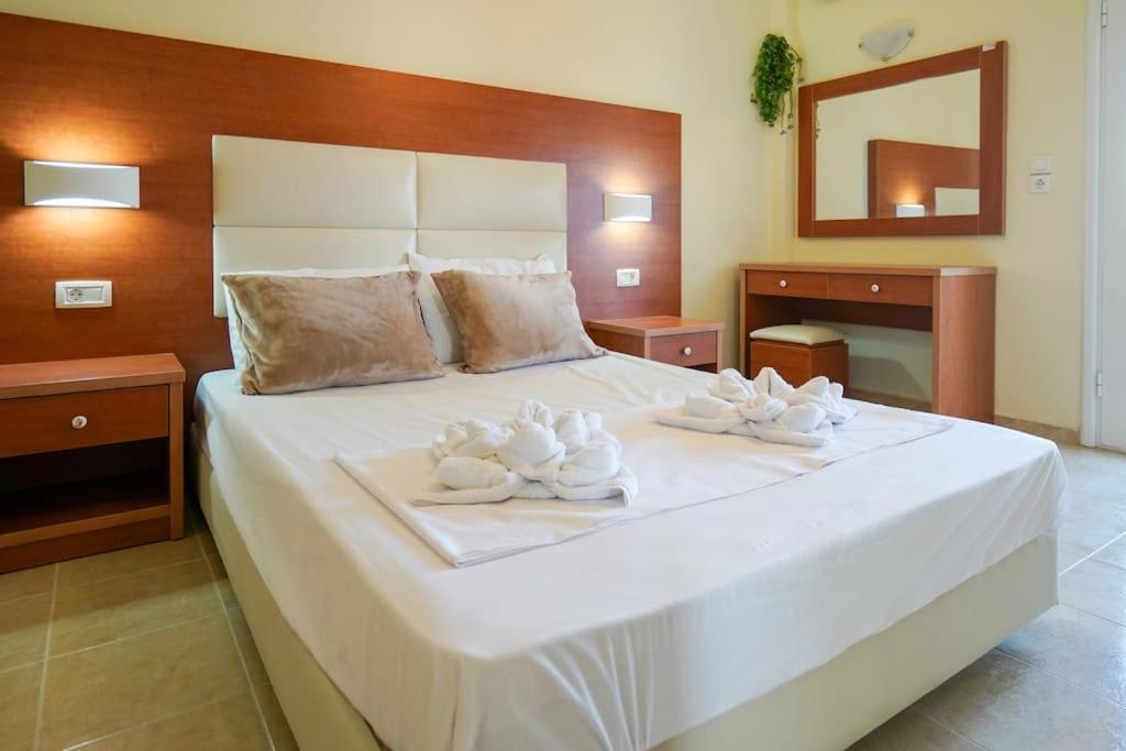 Katerinas Garden Apartment Kampos  Bagian luar foto